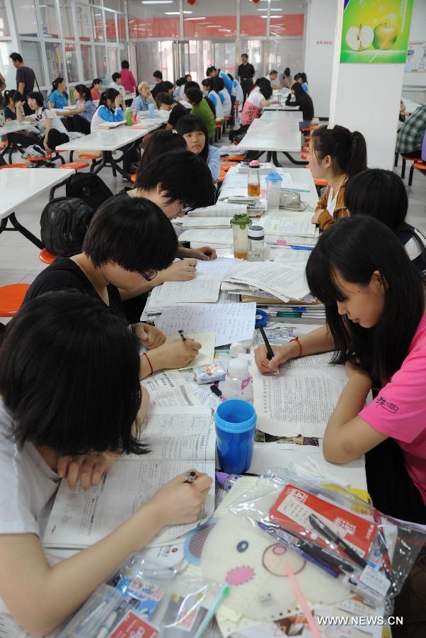 Chinese students ready for Gaokao