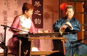 A tribute to Chinese and Indian dulcimers