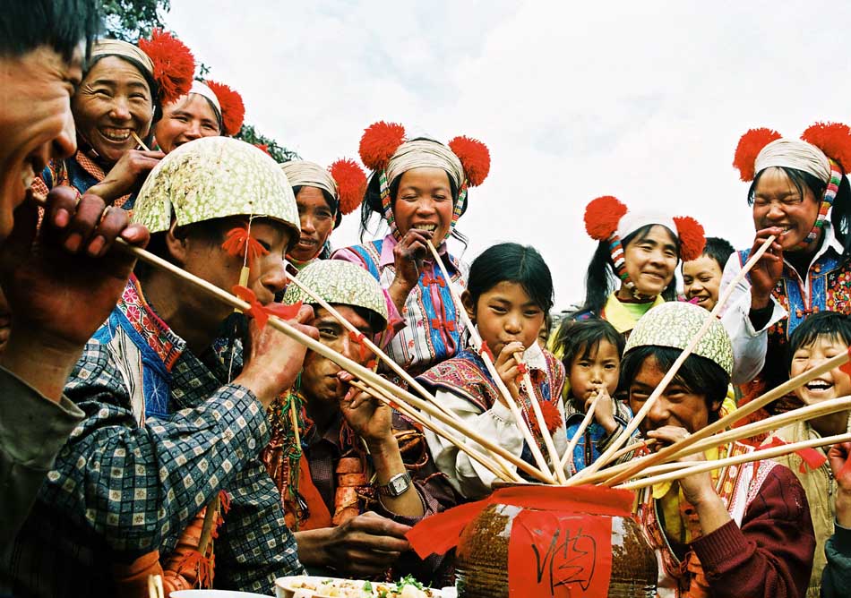 Dabaiyi wedding ceremony in China's Yunnan