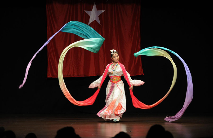 Chinese opera visits Istanbul