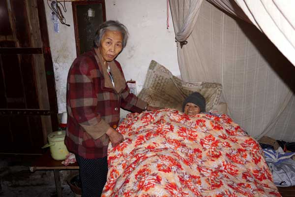 Caring Liuzhou woman shines as role model for all ages
