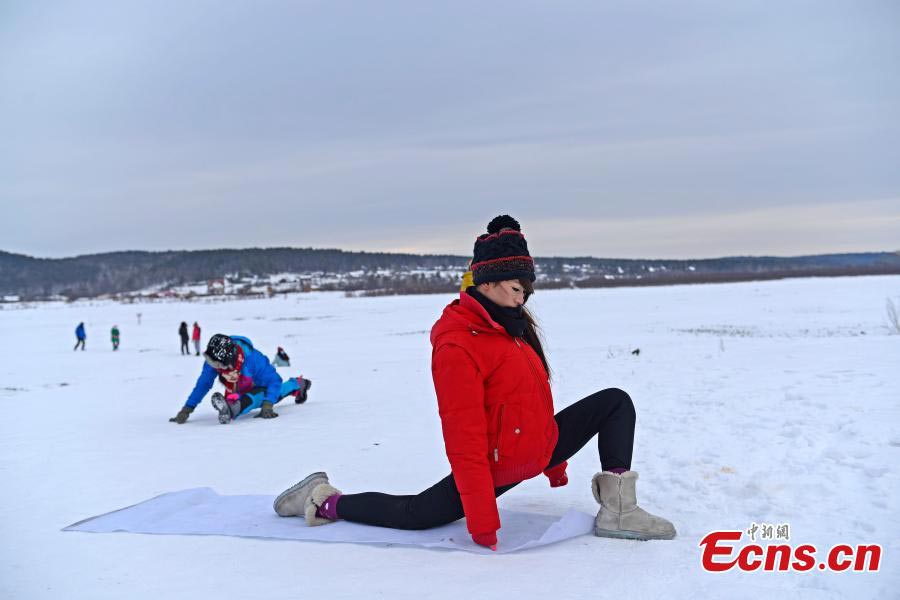 Pole dancers perform in China's North Pole