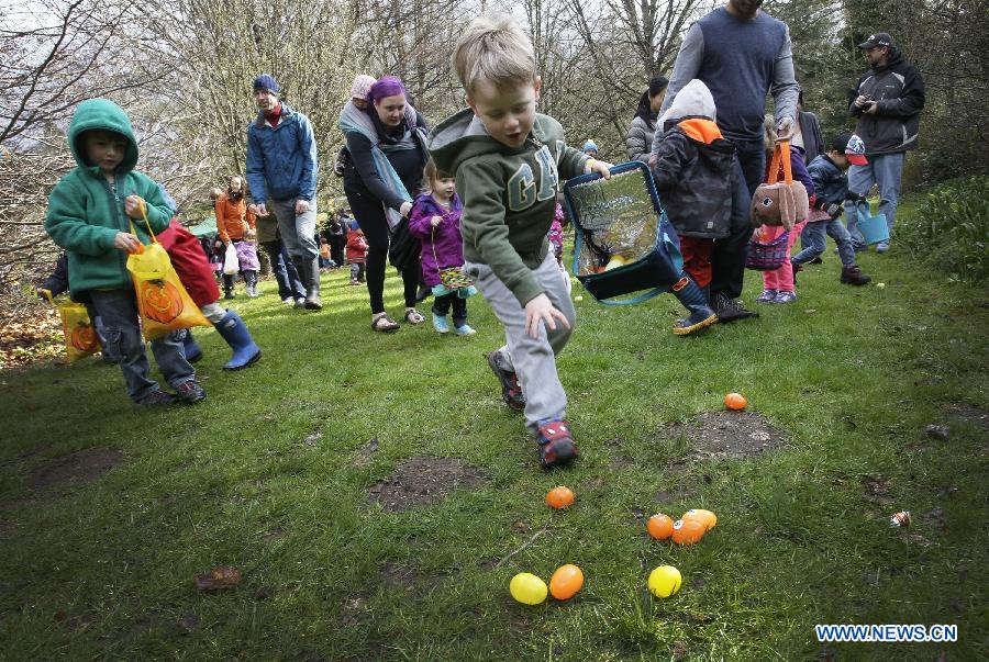 Children have fun during Easter egg hunting