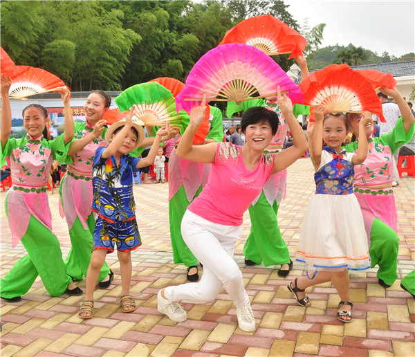 Public dancing holds us together, participants say