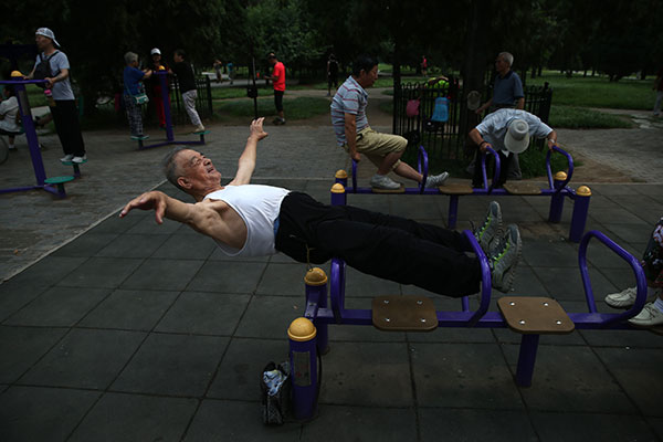 Kung fu grandpas show their chops