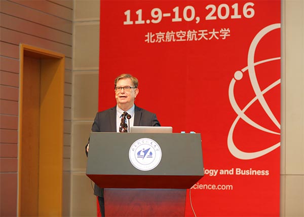 Nobel laureate Smoot brings love of science to China