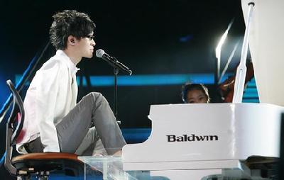 8. Armless pianist Liu Wei wins China's Got Talent.