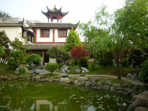 Tangyue Archway Group and Bao Family Garden