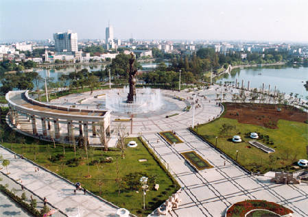 Jinghu Lake Park