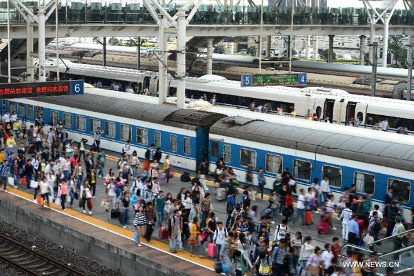 Travel rush witnessed at Hefei Railway Station