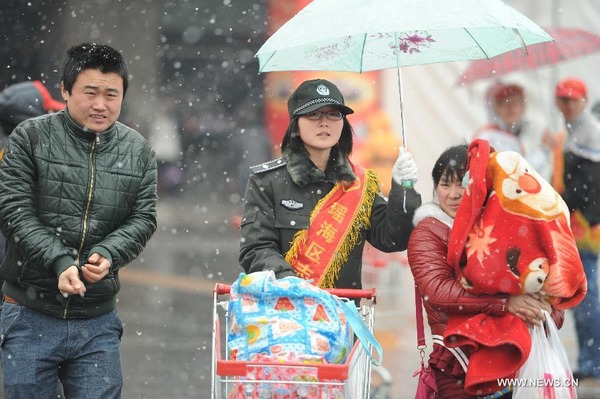 Hefei witnesses snowfall