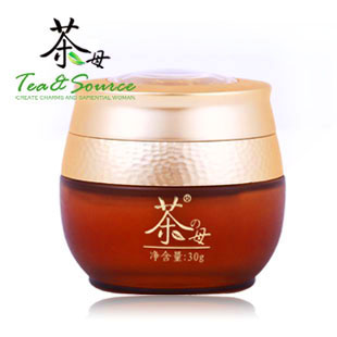 Black Tea Anti-Acne Essence Cream