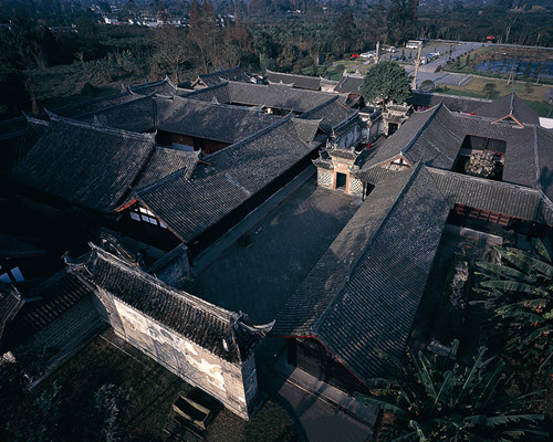 Mast of the Chen Family