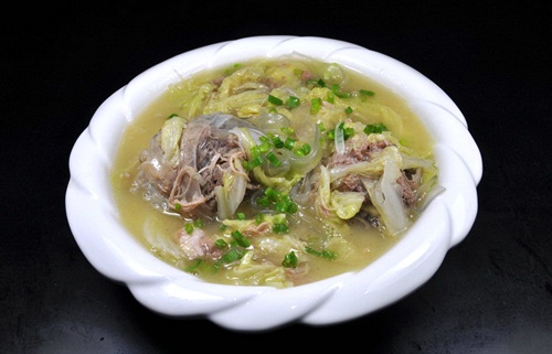 Drink mutton soup on winter solstice