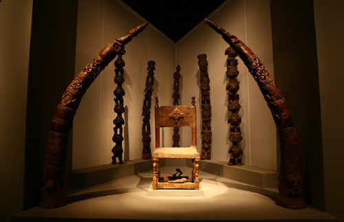 African carving artworks on display in Chengdu