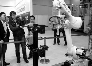 Foreign technology dominates industrial market for robotics