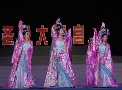 'Dunhuang Spirits' presents at Daming Palace