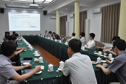 Auto market seminar held in Beijing