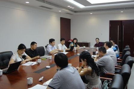 Cheng Guoqiang surveys health economy in Chengdu
