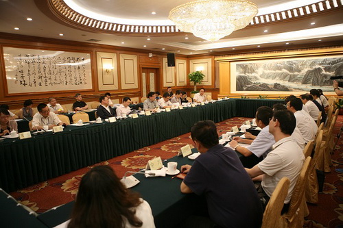 Li Wei conducts survey in Shenzhen