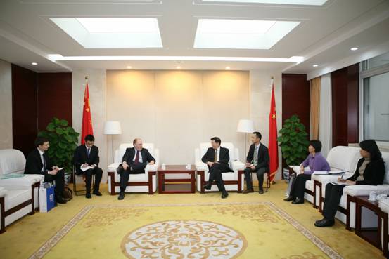 President Li Wei Met with PIIE President