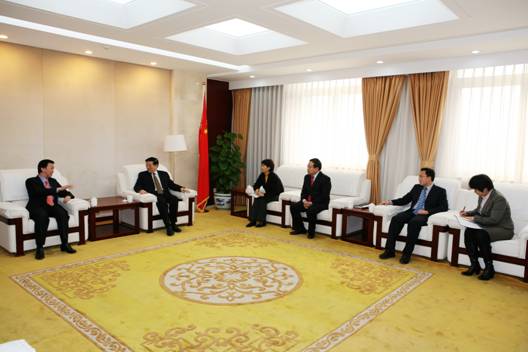 President Li Wei Met with Malaysian Prime Minister’s Special Envoy to China