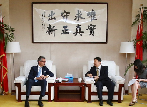 DRC Vice-President Long Guoqiang meets with BDI president