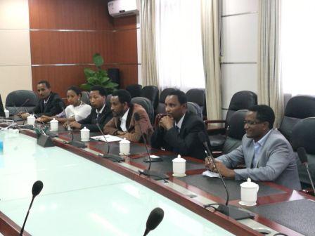Gao Shiji meets with experts from Ethiopia