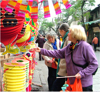 Choosing a traditional lantern