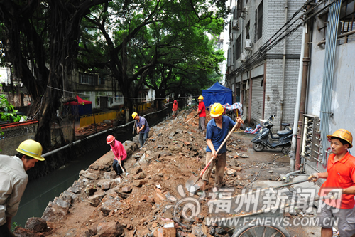 安泰河东段驳岸全部修复　跨河平板桥将改成拱桥