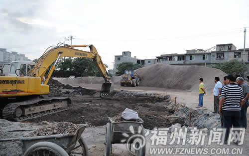 鼓山远东村建辛亥百年纪念广场　安放孙中山铜像