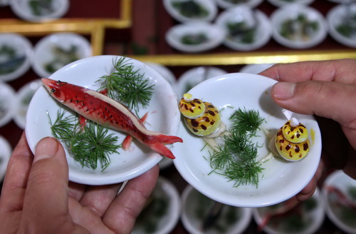 Putian brings out an attractive array of food for the Lantern Festival