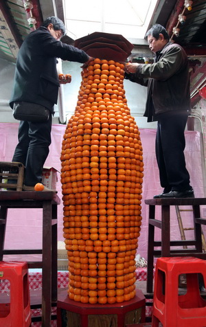 Putian brings out an attractive array of food for the Lantern Festival