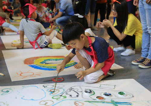 Xiamen hosts cross-Straits children painting exhibition