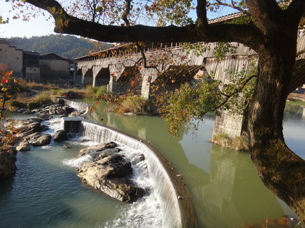 1,000-year-old roofed wooden arch bridge