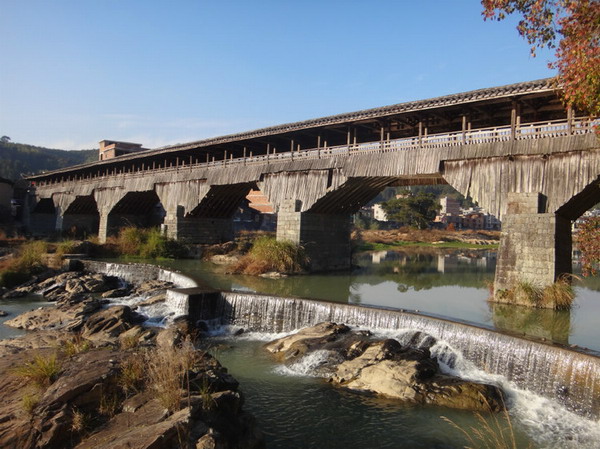 1,000-year-old roofed wooden arch bridge