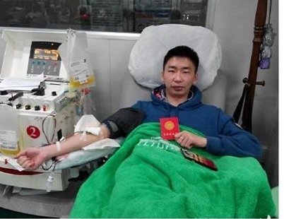 Fuzhou teacher obsessed with blood donation