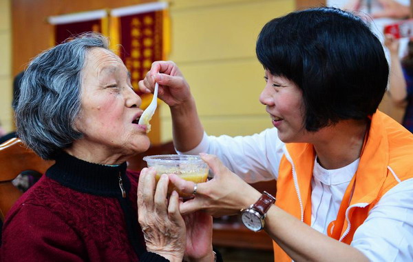 Fujian celebrates Aojiu festival