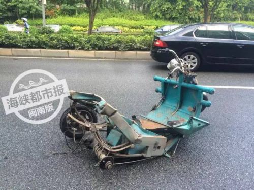 Four die, four hurt in Xiamen road accident