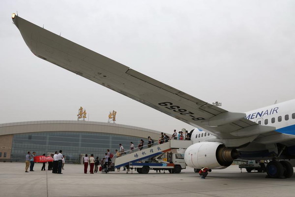 Air route links Fuzhou, Dunhuang