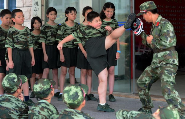 Military training staged in Fuqing