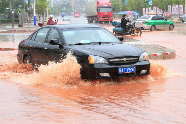 Downpours fall in northern Fujian