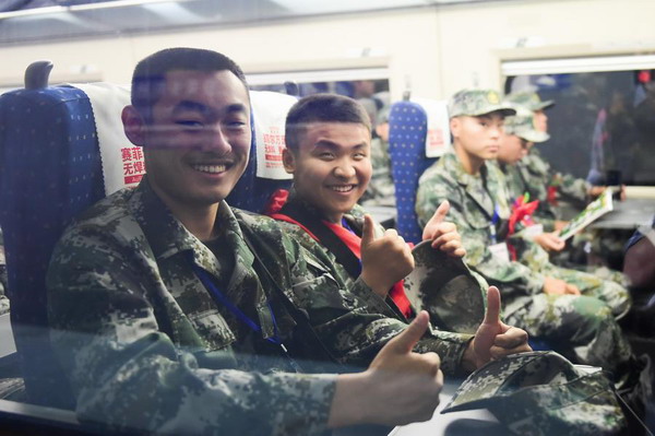 Rookie soldiers head to Fujian for service