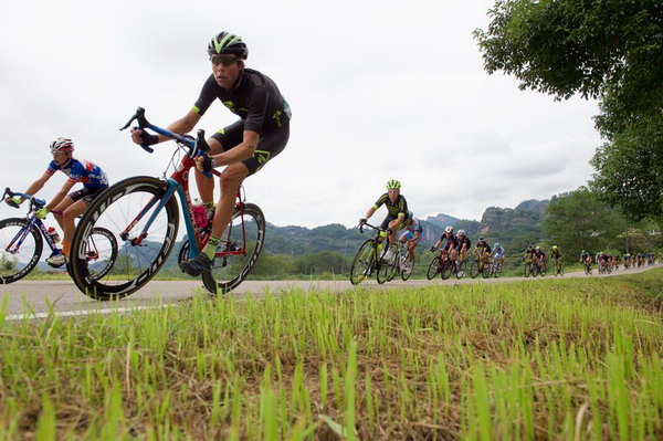 Wuyishan hosts International bike tour