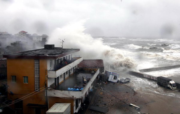 Typhoon Dujuan wreaks havoc in Fujian