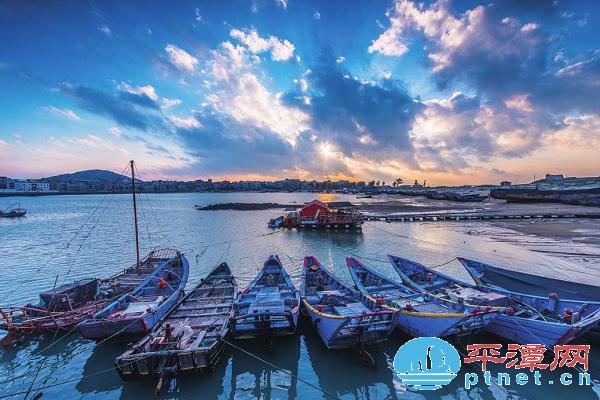 Beautiful sunrise in Pingtan