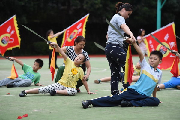 Fuzhou promotes youth sports at campus