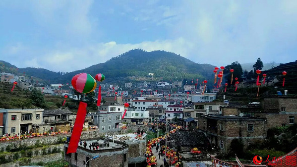 Ancient ancestral worship ceremony held in Xiamen