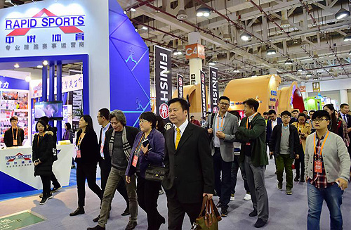 China's first marathon expo showcases a healthy lifestyle