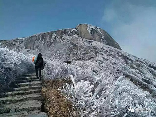 Fujian blanketed in white